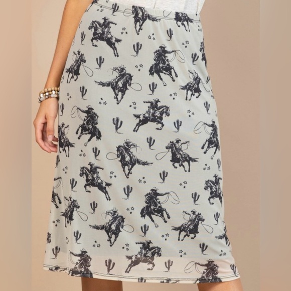 Avery Dresses & Skirts - Laredo Mesh Skirt